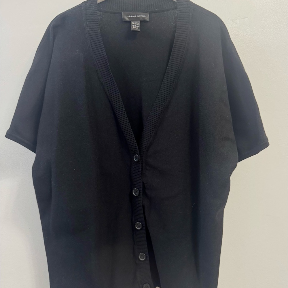 Cable & Gauge Black Knit Top size Large new without tags light weight universal